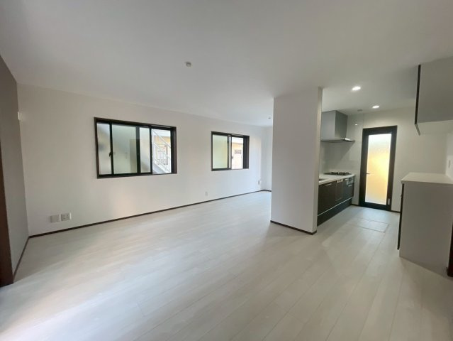 横浜市戸塚区戸塚町　新築戸建【仲介手数料無料】