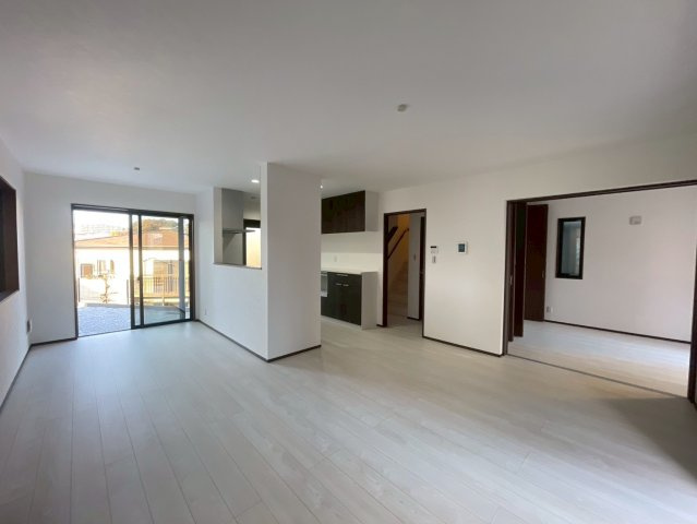 横浜市戸塚区戸塚町　新築戸建【仲介手数料無料】