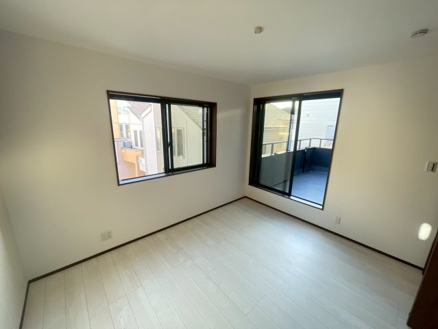 横浜市戸塚区戸塚町　新築戸建【仲介手数料無料】