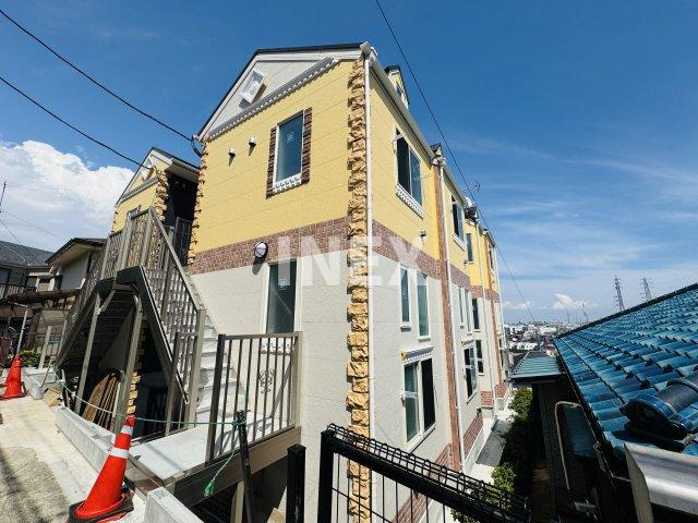 横浜市保土ケ谷区東川島町のアパート
