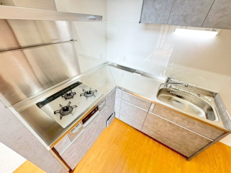 【キッチン】 | ゼファーヒル