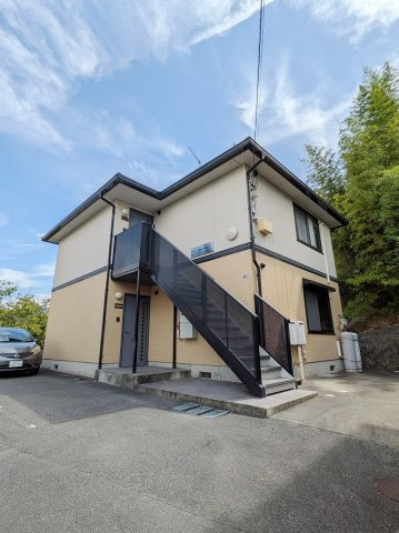 カーサ焼山中央E棟