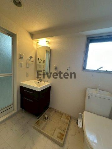 アーバイル三軒茶屋　７０５号室の洗面所