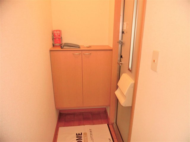 プラムコートAの玄関|イメージ写真