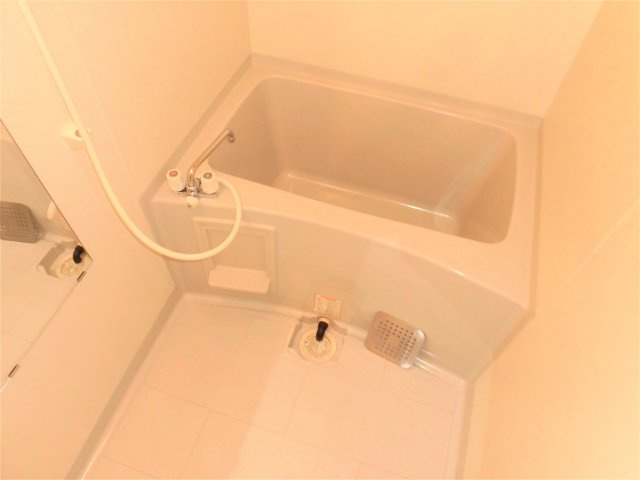プラムコートAの浴室|イメージ写真