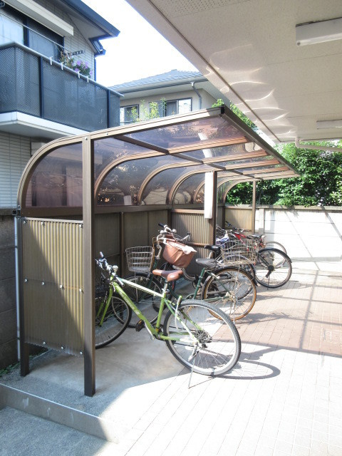 トライアングル２１のその他共用部分|屋根付き駐輪場