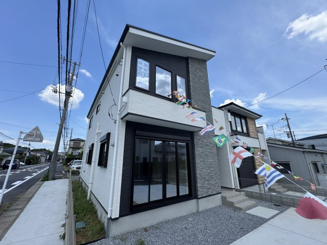 流山市加５丁目新築戸建【流山北小学校：7分】の外観|1号棟外観・完成済み内覧可能です！