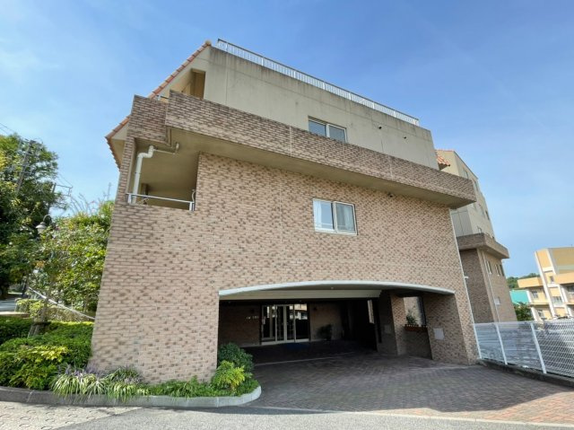 ジュリオ朝霧の外観