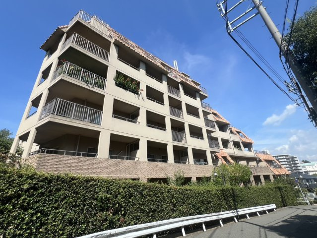 ジュリオ朝霧の外観