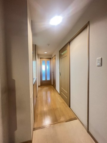 ジュリオ朝霧の玄関