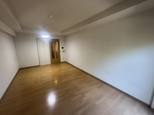 ジュリオ朝霧の居間・リビング