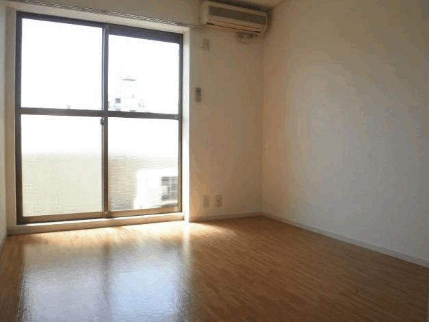 ヴィラ・サンポートの居間・リビング