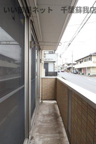 ピースランドのバルコニー|外からの目が気にならないバルコニーで洗濯物が干せます