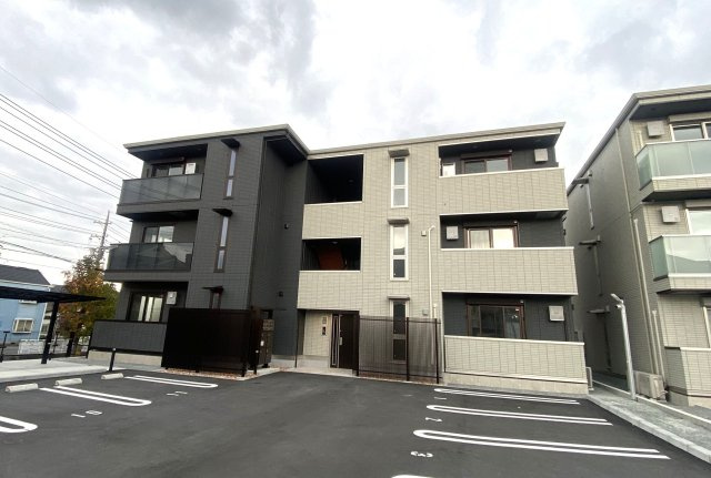 プレミア西条中央A棟