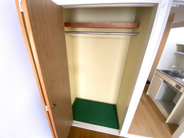 リバティ久保の収納