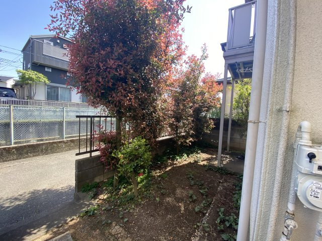 ファミーユトミタの庭