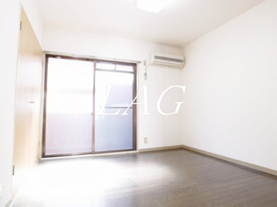 【寝室】 | サンマンション | 寝室です。