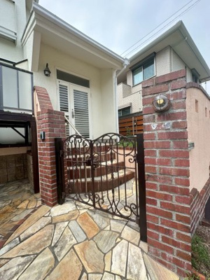 【エントランス】 | 南春日丘6丁目一戸建