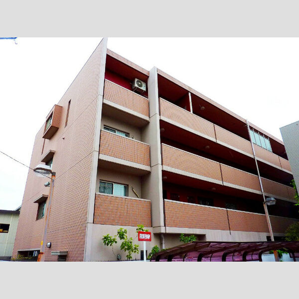 プラージュキシダ