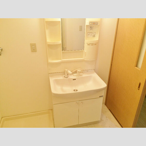 プラージュキシダの洗面所