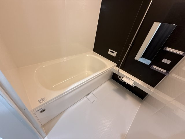 オーシャンコート北今宿A棟の浴室