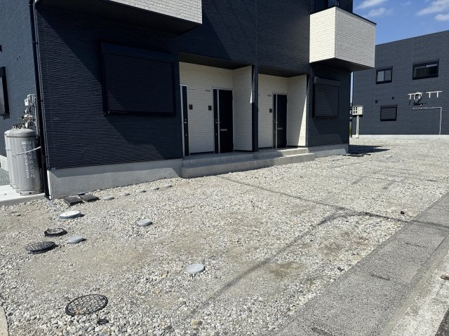 オーシャンコート北今宿A棟の駐車場