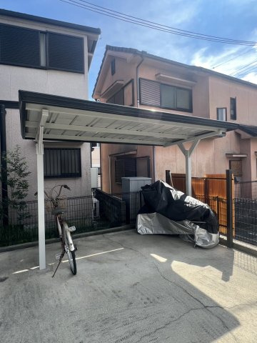 プレミールミタニの駐車場