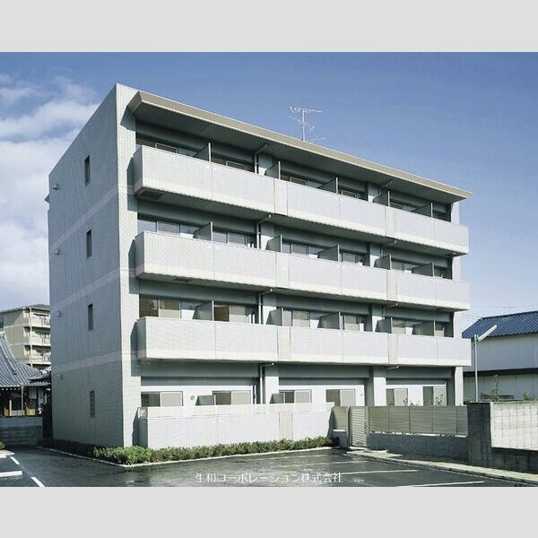 クローヴェーサウスタカハマ