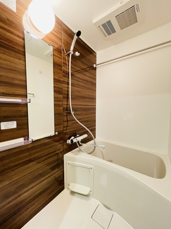 ガーデン一之江の浴室