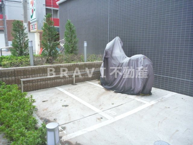 ミュプレ北浜EAST(旧名称SEST北浜) BRAVI不動産のその他共用部分|【SEST北浜】バイク置場