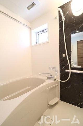 HIGASHISHIRO PARK HOUSEの浴室