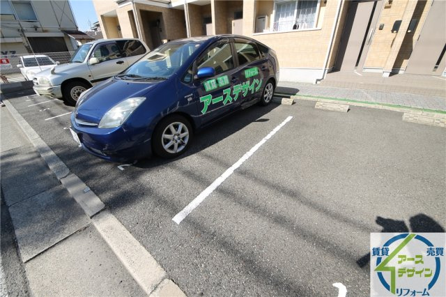 セレッソ玉津の駐車場