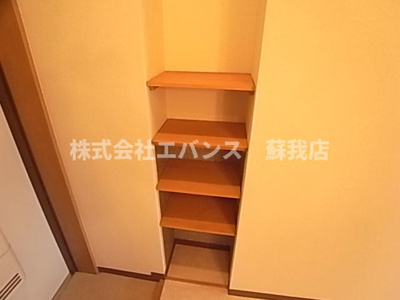 【エントランス】 | ランドフォレスト千葉白旗 | シューズクローゼット付