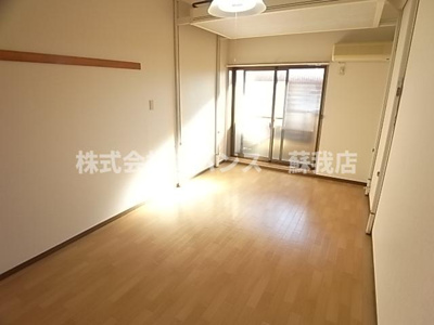 【洋室】 | ランドフォレスト千葉白旗 | 明るい洋室です