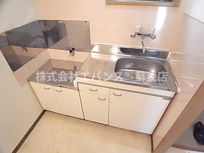 【キッチン】 | ランドフォレスト千葉白旗 | お料理しやすいキッチンです