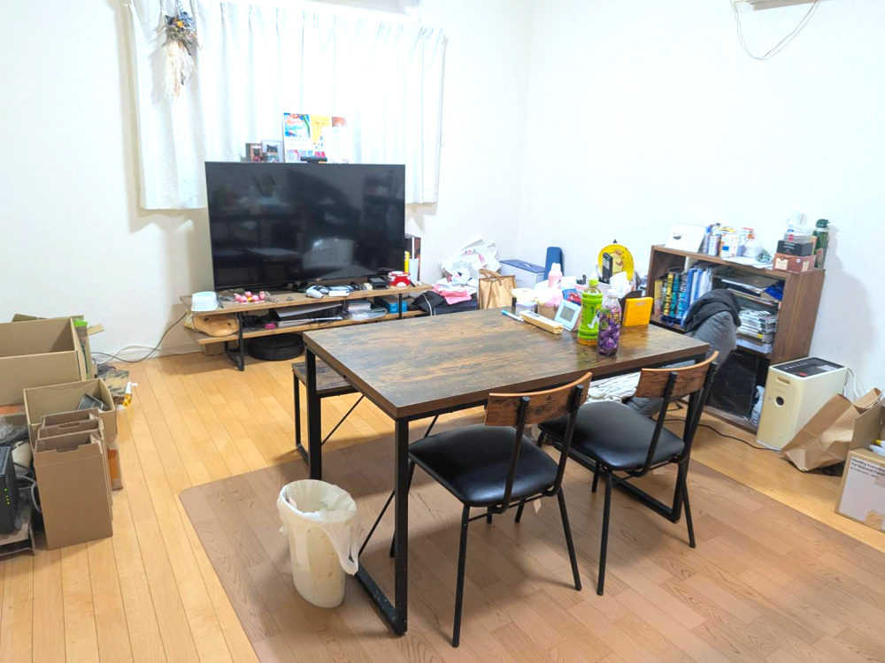 羽曳野市西浦５丁目戸建の居間・リビング