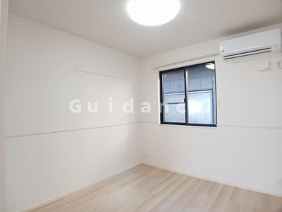 【洋室】 | エヴァグリーンヴィラⅠ