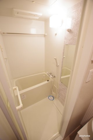 S-RESIDENCE新大阪駅前　仲介手数料無料の浴室