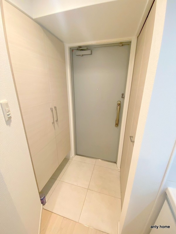 S-RESIDENCE北浜　仲介手数料無料の玄関