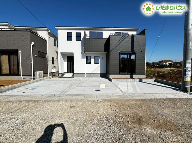 鴻巣市松原　2期　新築一戸建て　リーブルガーデン　01の駐車場|駐車3台可能です！お友達が来ても安心ですね！