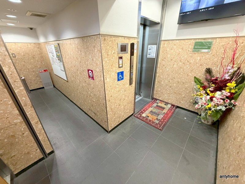 ディオレクレスト東心斎橋　仲介手数料無料のロビー