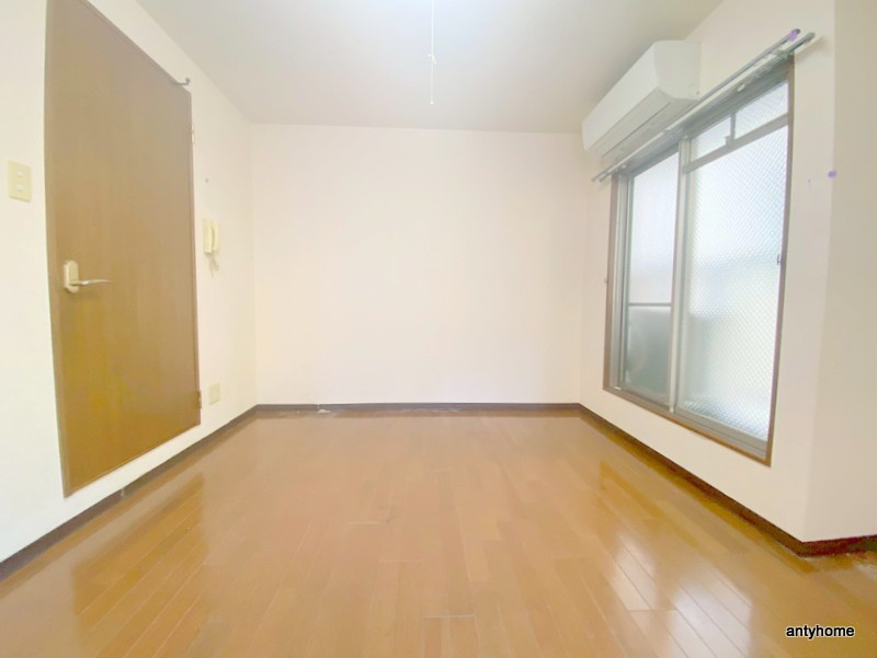 カーサゼブラ　仲介手数料無料の洋室