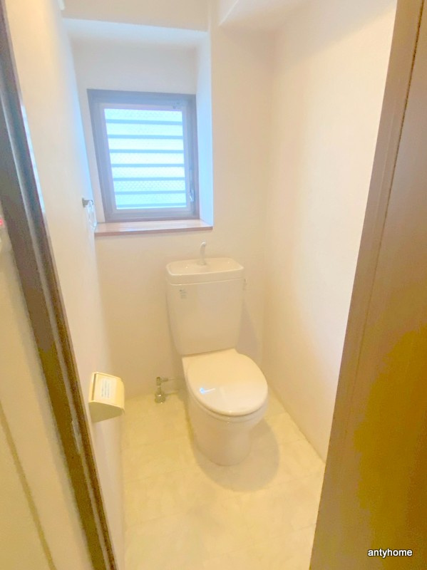 カーサゼブラ　仲介手数料無料のトイレ