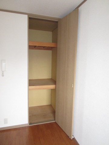 ヴェルディ下石神井の収納|★奥行きのある収納★