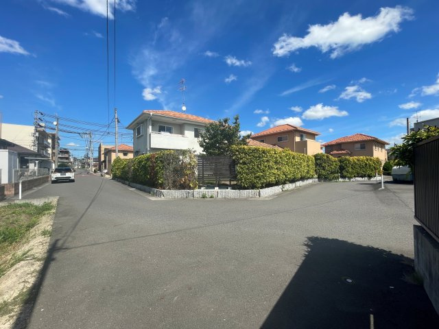 売地　郡山市富久山町10期　南角地　赤木小・郡山五中の前面道路含む現地写真