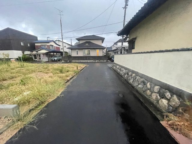 【前面道路含む現地写真】 | 今治市山路　中古住宅