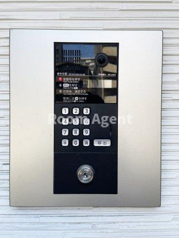 グランレーヴ東別院EASTのエントランス