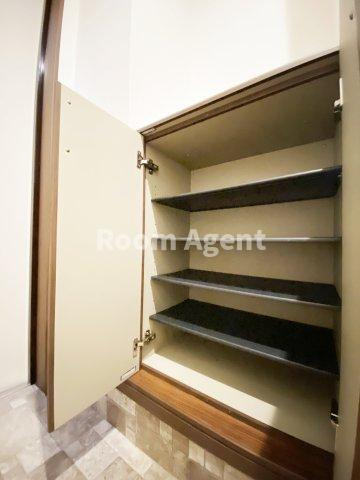 グランレーヴ東別院EASTの玄関