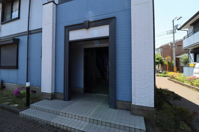 【エントランス】 | フレマリール鎌ヶ谷 B | エントランス