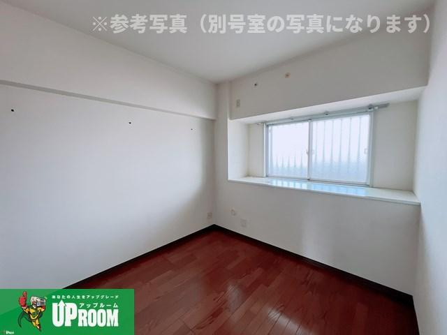 アーバンドエル西春駅前の居間・リビング